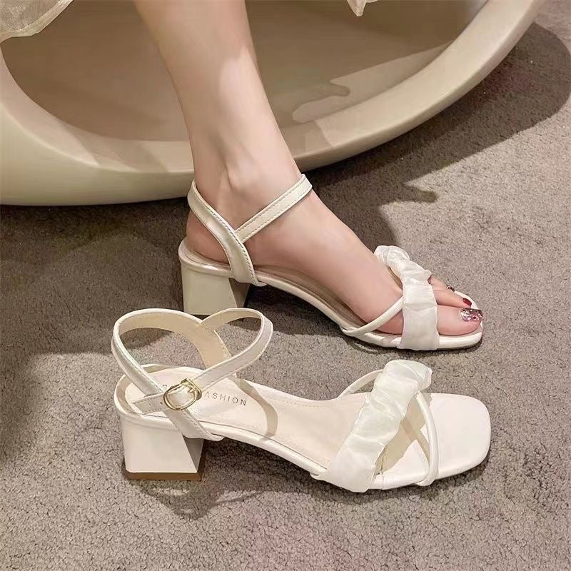French-style strappy sandals, high heels, versatile, fairy-like, elegant, comfortable, fashionable sandals.